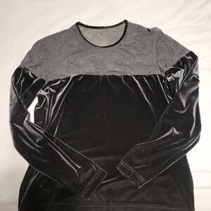 Hairston Roberson Black and Gray Sheer And Velvet Top